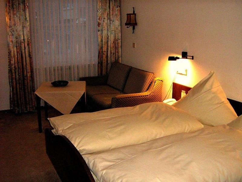 Hotel Restaurant Baeren Freudenstadt Chambre photo
